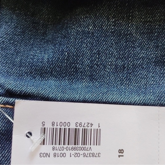 Old Navy Relaxed Slim jeans. Size 18 (NWT) - Picture 5 of 6
